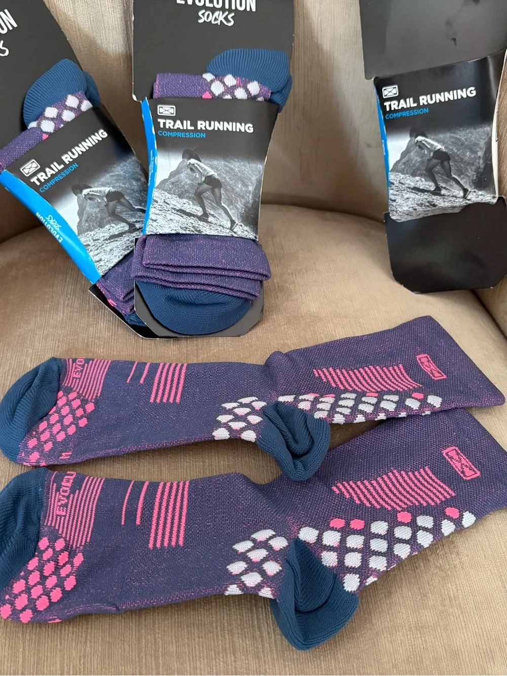 Trail Running Compression Socks Evolution Medium Outdoor Training NWT Bundle 3